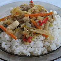 Warzywa z kurczakiem a la chińszczyzna