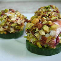 Pralinki z łososia wędzonego z pistacjami