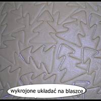 Cisteczka sklejane marmoladą na Boże Narodzenie