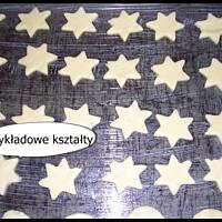 Cisteczka sklejane marmoladą na Boże Narodzenie