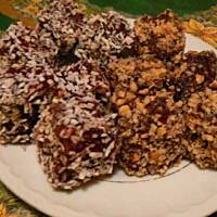 Miodowe kostki w polewie i kokosie - świąteczne