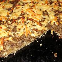 Pizza z farszem pieczarkowym