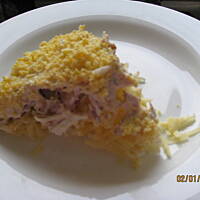 Warstwowa salatka z tunczykiem