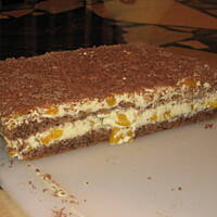 Ciasto orzechowe z brzoskwiniami