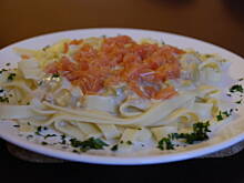 Fot. juska77, Makaron  śmietanowo-cukiniowy z wędzonym łososiem