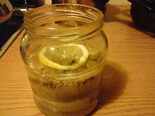 Fot. vikunia, Śledź korzenny z konfiturą z cebuli