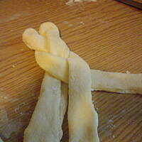 Drożdżowe warkoczyki