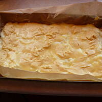 Madzine ciasto z budyniem i jabłkami