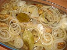 Fot. koma305, Opiekane śledzie w zalewie octowej