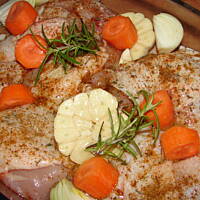 Kurczak z czosnkiem i tandori  - soczysty