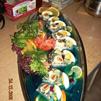 Łosoś w lazurowej galarecie