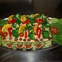 Tort kanapkowy jarzynowy