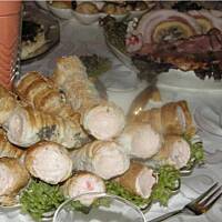 Rureczki francuskie z kremem łososiowym