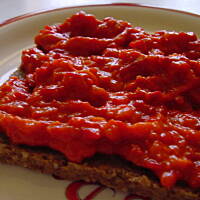 Ketchup z czerwonej papryki