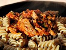 Fot. bing_translator, Pasta with tuna and capers