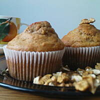 Muffinki z orzechami włoskimi i cynamonem