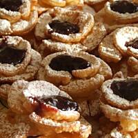 Róże karnawałowe i faworki