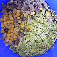 SAŁATKA Z PIECZARKAMI I RYŻEM Fineski