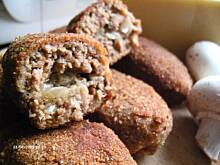 Fot. Mloda, Kotlety mielone z serem i pieczarkami