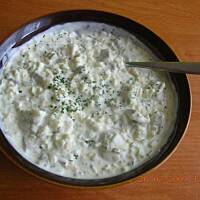 Matjasy w sosie jogurtowo - majonezowym