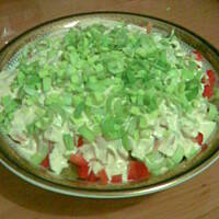 sałatka z tortellini i sosem paprykowo - ziołowym