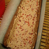 rolada czekoladowo-truskawkowa