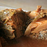 Prawdziwe gołąbki w pikantnym sosie pomidorowym