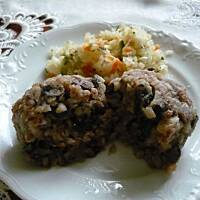 Kotlety z kaszy i suszonych grzybów