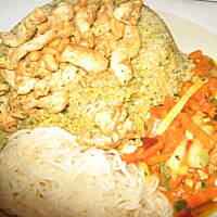 Kurczak w orzeszkach ziemnych