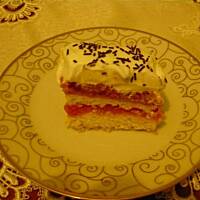 Jabłecznik z bitą śmietaną i galaretką