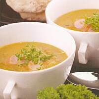 Zupa z soczewicy z kiełbaskami