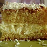 Delikatne raffaello na wielkim puchowym biszkopcie