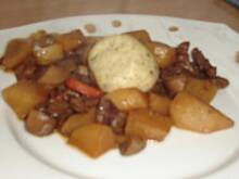 Fot. bbetty, Wołowina w sosie piwnym z chrzanowymi kluskami