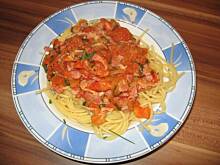 Fot. Malena, Bucatini z bekonem w sosie pomodorowym