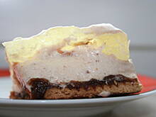 Fot. kasiul_a, Ciacho kremowe śmietanowo - śliwkowe z galaretką