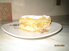 Fot. bing_translator, A delicious apple pie with pudding