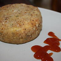 Kotlecik z sera żółtego z suszonymi pomidorami