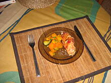 Fot. bea39, Filet w koszulce na pomarańczowo