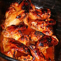 Słodko-ostre skrzydełka z majonezowym sosem kasi