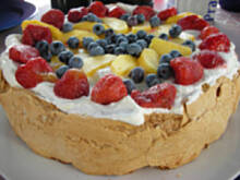 Fot. ewma, Biała Pavlowa  pyszny torcik