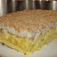 Bezowiec z ananasami