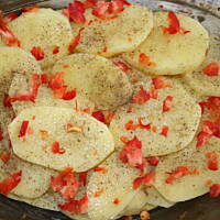 Kurczak paprykowy pieczony na ziemniakach kasiuli