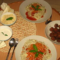 Spaghetii Madre de Dios Mamma mia Hulio Iglesias