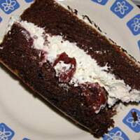 tort czekoladowo-śmietanowy