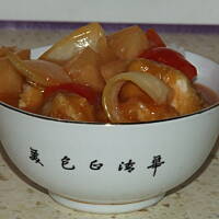 Kawałki kurczaka w słodko-kwaśnym sosie