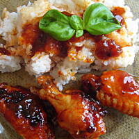 Skrzydełka kurczaka w dwóch sosach