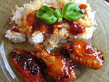 Fot. LIDA, Skrzydełka kurczaka w dwóch sosach