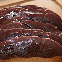 Wellington - czyli polędwiczka w cieście francuskim z wątróbką kasiuli