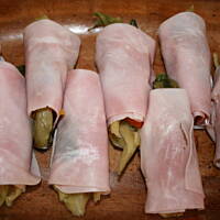 Cykoria serowo szynkowa zapiekana w sosie kasiuli