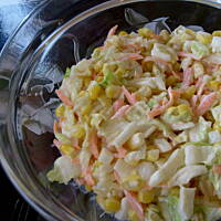 Sałatka Z Kapusty Pekińskiej z czosnkiem